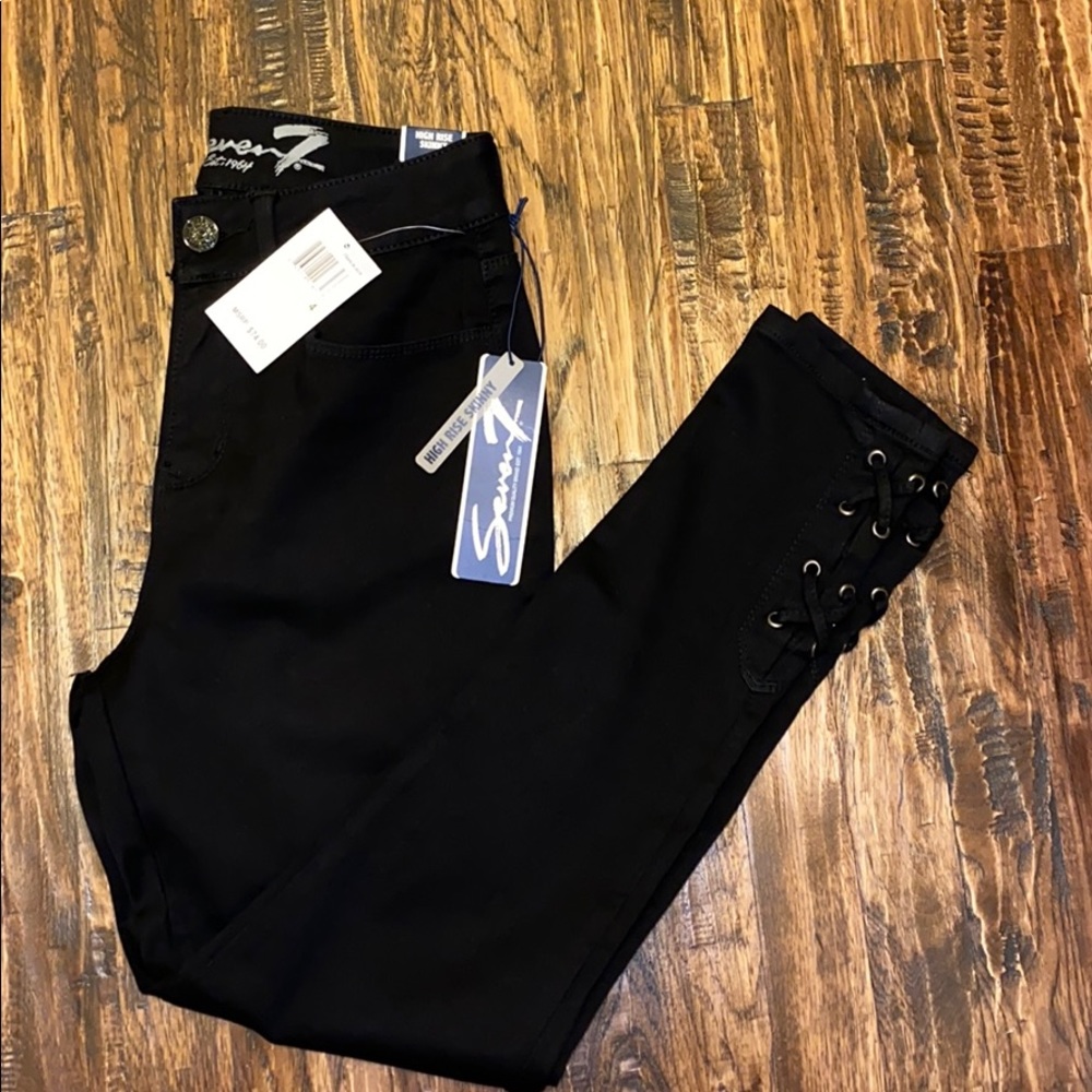 Seven7 Luxury Skin Fit Womens Jeans size 4